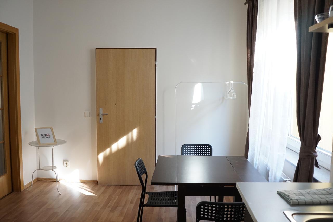 Funci Dancing 6 Apartment Prag Exterior foto