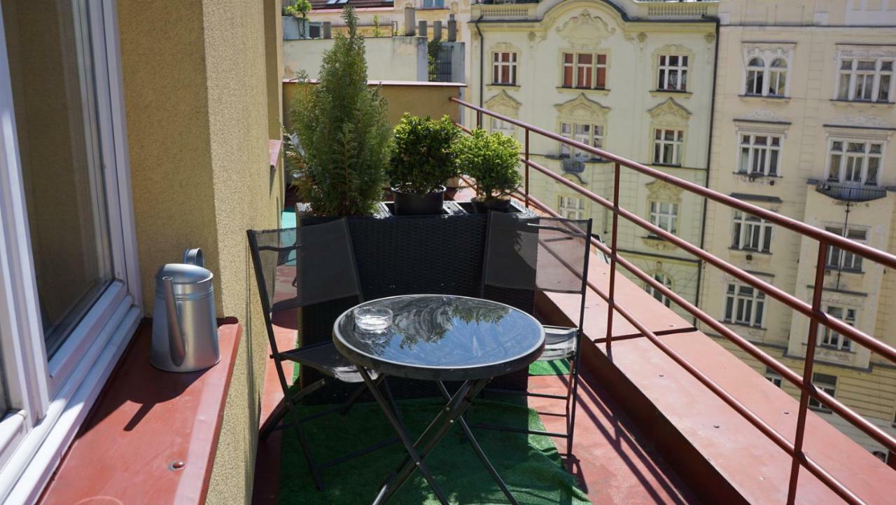 Funci Dancing 6 Apartment Prag Exterior foto