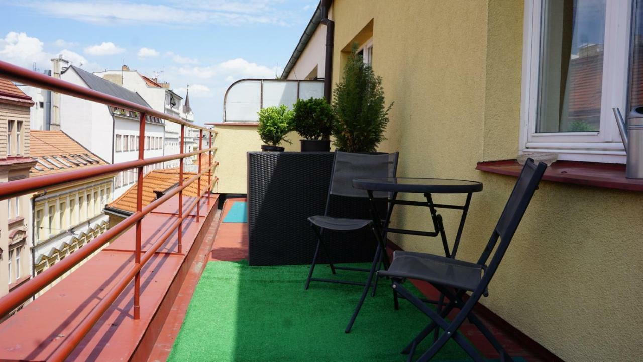 Funci Dancing 6 Apartment Prag Exterior foto