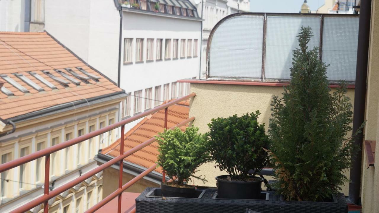 Funci Dancing 6 Apartment Prag Exterior foto