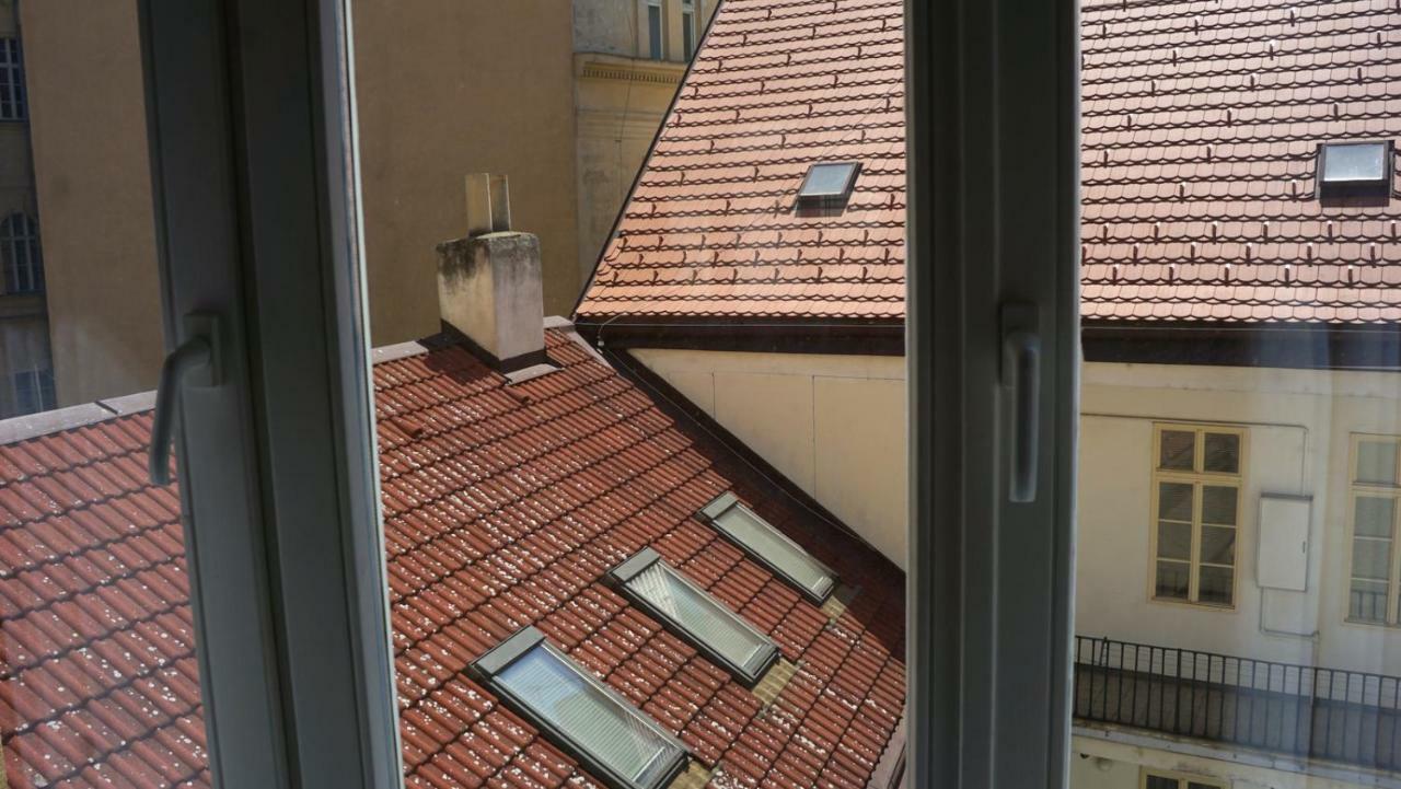 Funci Dancing 6 Apartment Prag Exterior foto